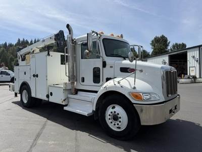 Peterbilt 337 Mechanic / Service Truck - Paccar, 330HP, Automatic