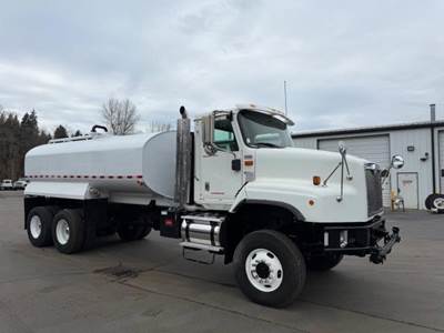 International Paystar 5600 4000 Gallon Water Truck - Cummins 370HP, 5 Speed Allison Rds Automatic