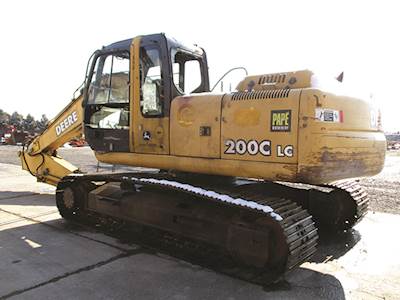 2004 John Deere 200C LC Excavator