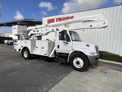 International DuraStar 4300 55 ft Boom / Bucket Truck - 2019 ALTEC AA55 Aerial Lift, Automatic