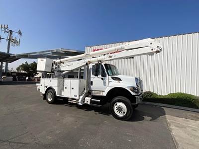 International WorkStar 7300 55 ft Boom / Bucket Truck - 2012 Altec AA755 Aerial Lift, Automatic