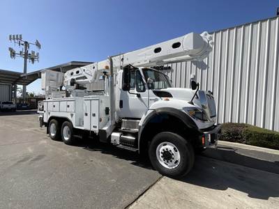 International WorkStar 7500 55 ft Boom / Bucket Truck - 2015 ALTEC AM55 Aerial Lift, Automatic, Tandem Axle