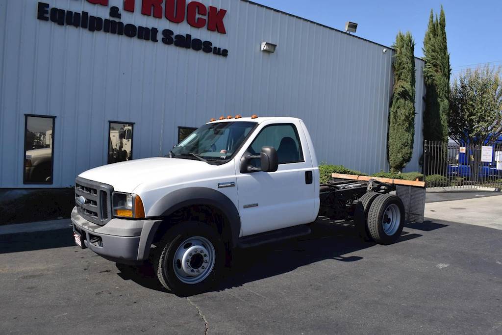 2005 Ford F450 Single Axle Cab & Chassis Truck Powerstroke For Sale
