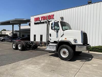 Freightliner 108SD Tandem Axle Cab & Chassis Truck - Cummins, 350HP, 10 Speed Manual