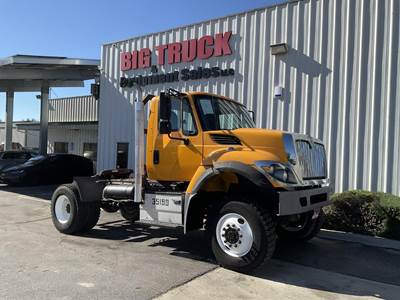 International WorkStar 7400 Single Axle Day Cab Truck - N9 275HP, Automatic