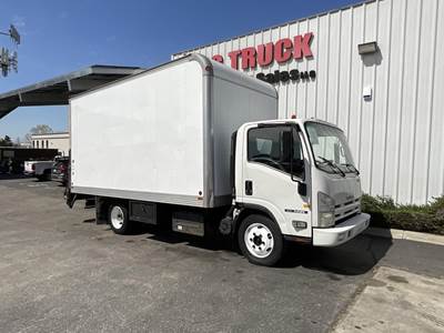 Isuzu NQR Box Truck - Automatic, Liftgate