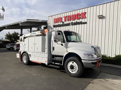 International DuraStar 4300 Mechanic / Service Truck - MAXXFORCE DT, 260HP, Automatic