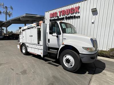 International DuraStar 4300 Mechanic / Service Truck - MAXXFORCE DT, 260HP, Automatic