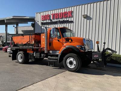International WorkStar 7400 Single Axle Mixer / Ready Mix / Concrete Truck - MAXXFORCE DT, 300HP, 6 Speed Manual