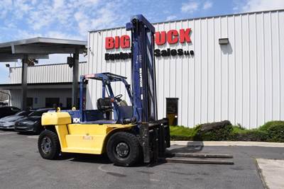 Komatsu FD100T-6 Pneumatic Tire Forklift - 17300lb Capacity, 18ft Lift Height