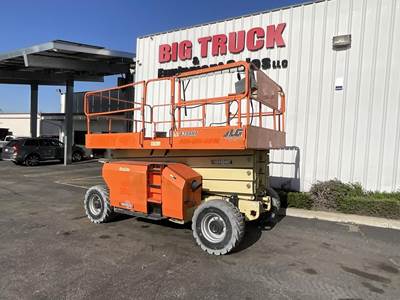 JLG 4394RT Scissor Lift - 49ft Working Height