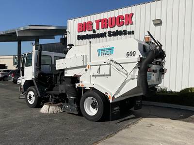 2004 Freightliner FC80 Sweeper Truck - Cummins, 200HP, Automatic For ...