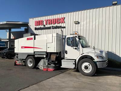 Freightliner M2 106 Sweeper Truck - Cummins, 200HP, Automatic