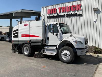 Freightliner M2 106 Sweeper Truck - Cummins, 260HP, Automatic