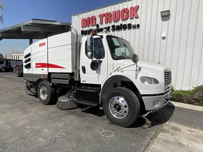 Freightliner M2 106 Sweeper Truck - Cummins, 260HP, Automatic