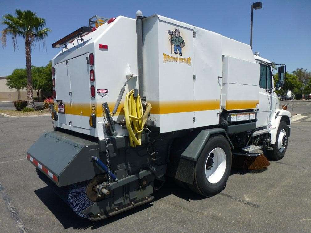 2001 Elgin BROOM BEAR Sweeper / Vactor For Sale Norwalk, CA 4107