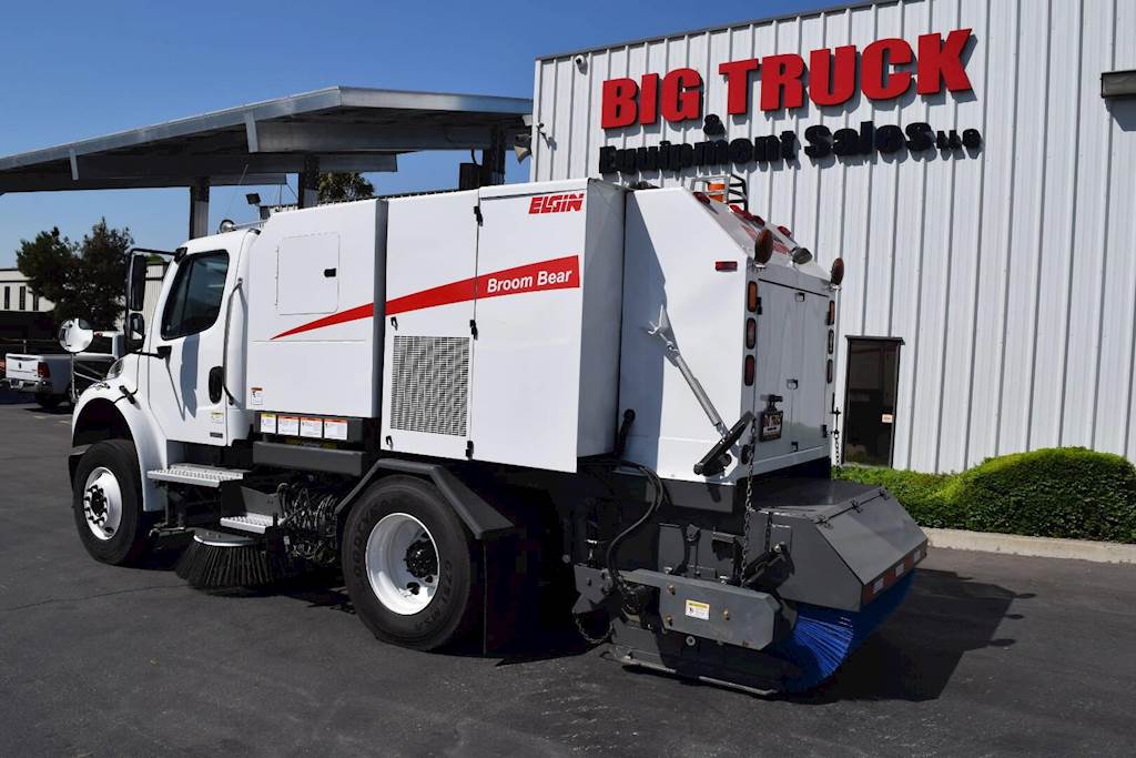 2008 Elgin BROOM BEAR Sweeper For Sale Fontana, CA 4757