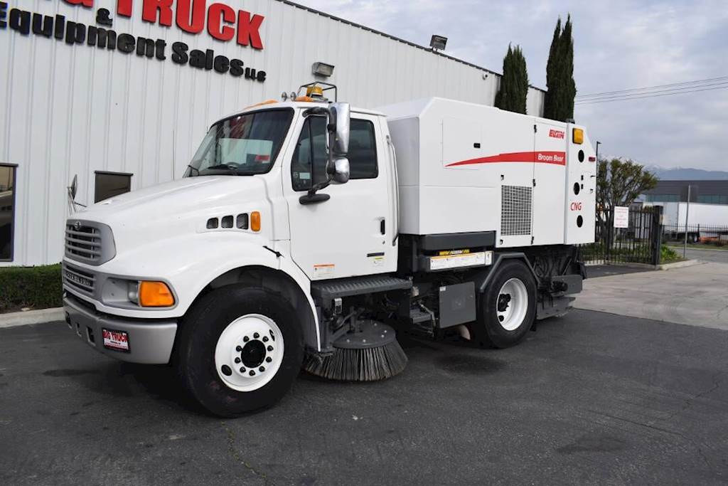 2007 Elgin BROOM BEAR CNG Sweeper For Sale Fontana, CA 5098