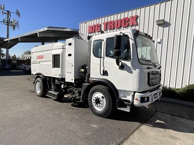 Elgin CROSSWIND Sweeper