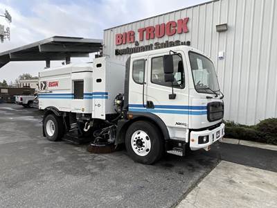 Elgin CROSSWIND Sweeper