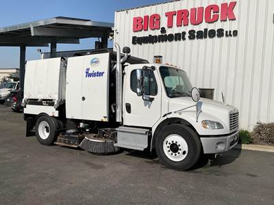 Schwarze A8 TWISTER Sweeper