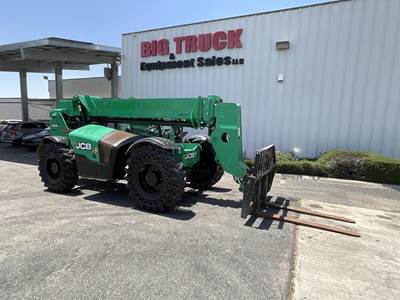 JCB 509-42 Telehandler - 9000lb Capacity, 42ft Lift Height