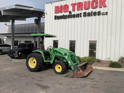 John Deere 4520 Tractor