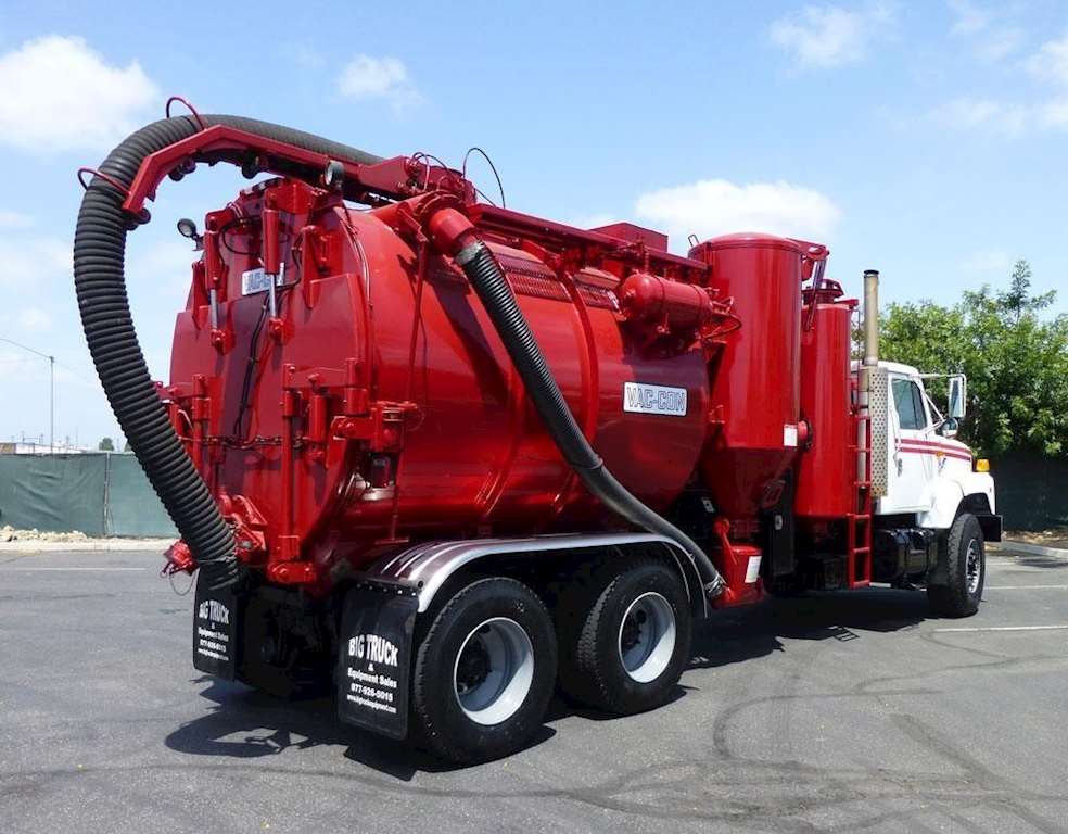 2000 International 2674 VacCon 4716SM Vacuum Tank Truck For Sale