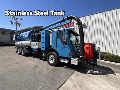 Freightliner Condor Tandem Axle Vacuum Truck - Cummins, 320HP, Automatic