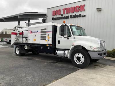 International DuraStar 4300 Single Axle Vacuum Truck - MAXXFORCE 7, 260HP, 6 Speed Manual