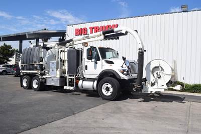International WorkStar 7500 Tandem Axle Vacuum Truck - MAXXFORCE 10, 350HP, Automatic