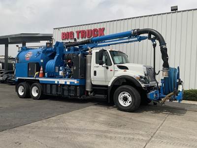 International WorkStar 7500 Tandem Axle Vacuum Truck - MAXXFORCE 10, 350HP, Automatic
