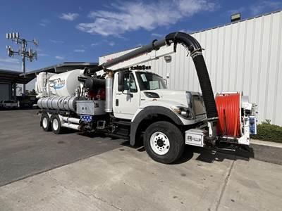 International WorkStar 7600 Tandem Axle Vacuum Truck - 430HP, 10 Speed Manual