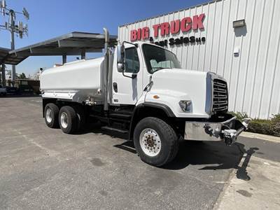 Freightliner 108SD 4000 Gallon Water Truck - Cummins 350HP, 10 Speed Manual