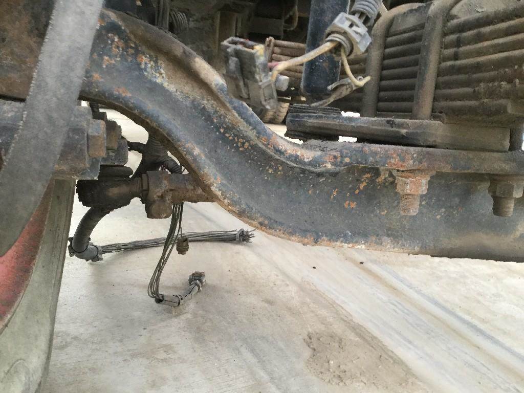 GMC TopKick Front Axle Assembly for a 1992 GMC Topkick SL For Sale Jackson, MN 50117