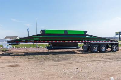 RENEGADE TRI-AXLE Bottom Dump Trailer
