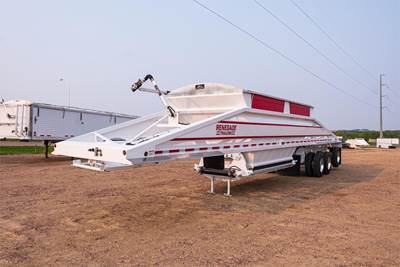 RENEGADE TRI-AXLE BELLY DUMP Bottom Dump Trailer