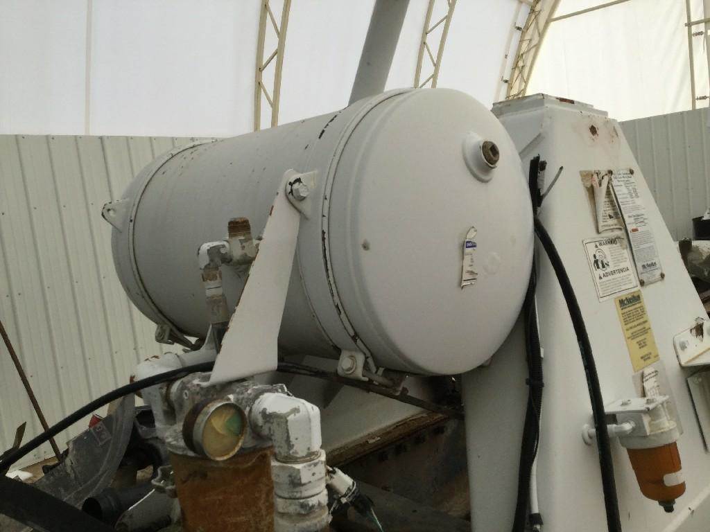 2005 McNeilus MIXER Cement Mixer Body For Sale Jackson, MN 31412