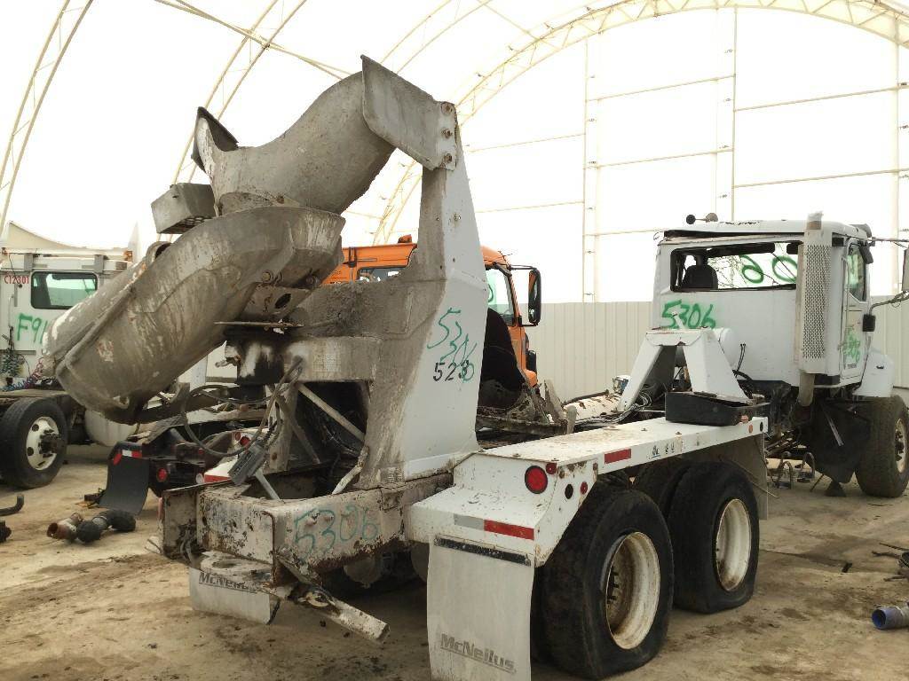 2005 McNeilus MIXER Cement Mixer Body For Sale Jackson, MN 31412