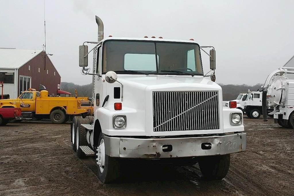 Gmc Dealers Mn >> 1991 White / GMC WG Day Cab Truck For Sale | Jackson, MN | A717 | MyLittleSalesman.com Gmc Dealers Mn >> 1991 White / GMC WG Day Cab Truck For Sale | Jackson, MN | A717 | MyLittleSalesman.com