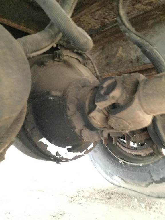 GMC Rear Differential for a 1999 GMC C6500 For Sale | Jackson, MN