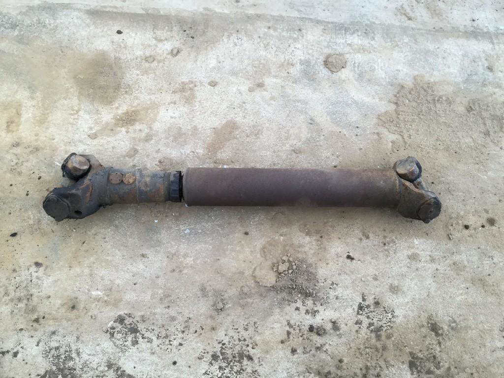 1999 Mack CH613 Front Drive Shaft For Sale Jackson, MN 49316