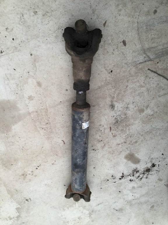 Mack Granite GU713 Front Drive Shaft for a 2008 Mack GU713 For Sale