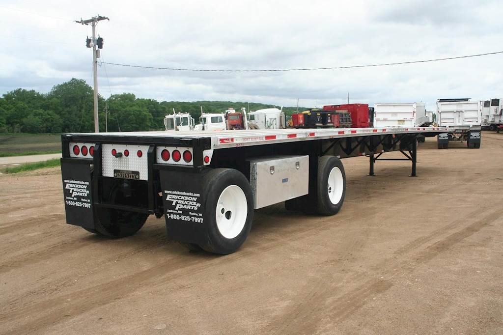 2000 Fontaine Flatbed Trailer For Sale Jackson, MN B251