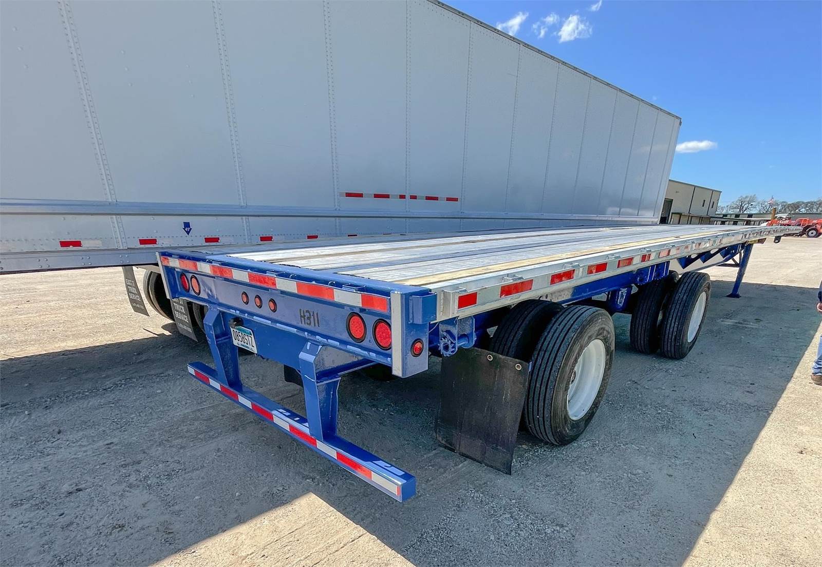 2000 Wabash Tandem Axle Flatbed Trailer, Spread Axle For Sale