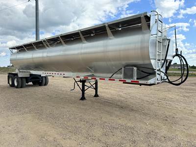 CEI Pacer FEED TRAILER Hopper / Grain Trailer