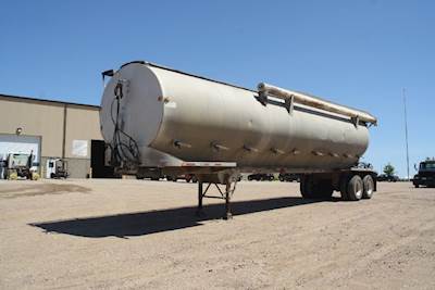 Warren Hopper / Grain Trailer