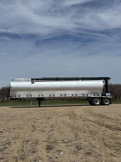 Warren AT-40-8 Hopper / Grain Trailer