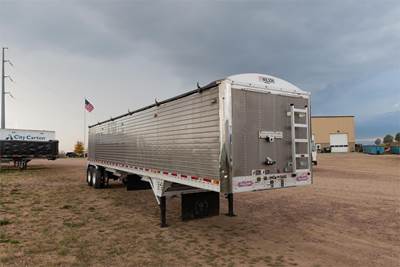 WILSON 44ft Hopper / Grain Trailer