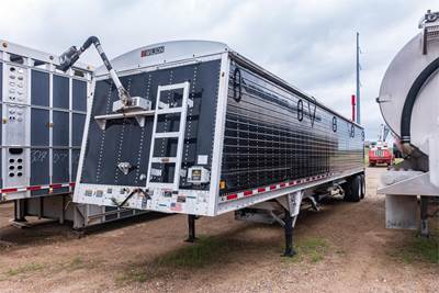 Wilson Hopper / Grain Trailer